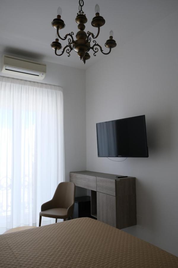 Al Corso Charming Rooms ペスキチ エクステリア 写真